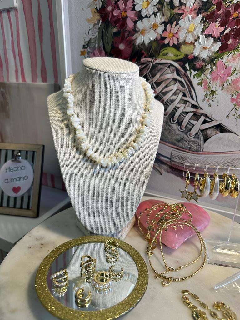 Artemiz Neckalce